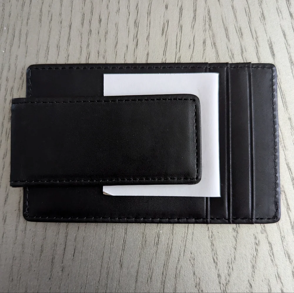 Men's Amazon Essentials Magnetic closure Wallet